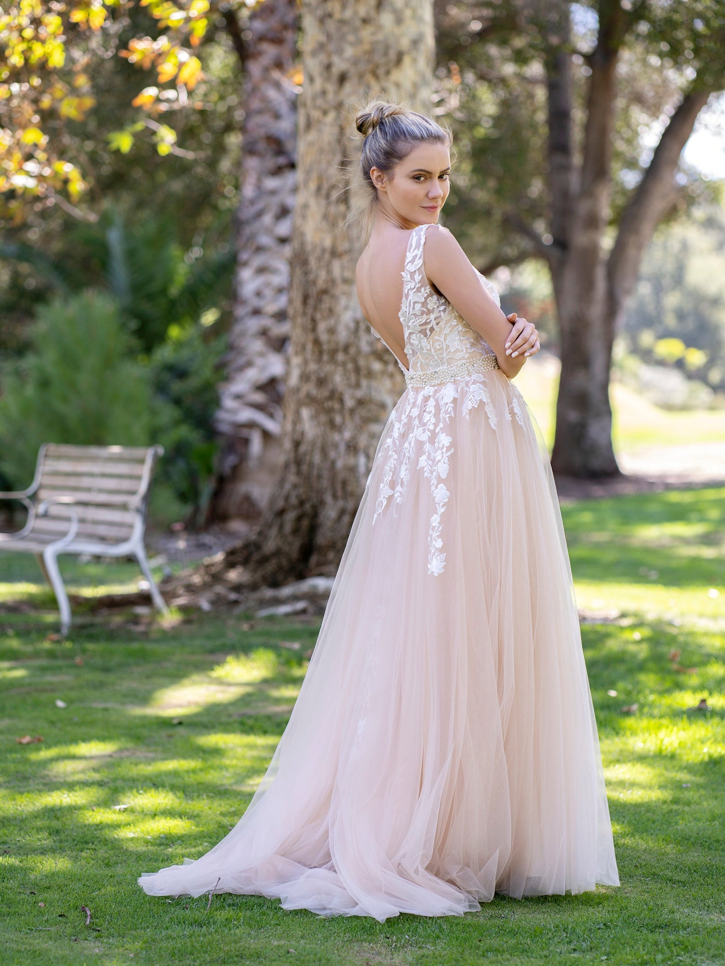 V-neck Applique Lace Tulle Floor-Length Prom Dress