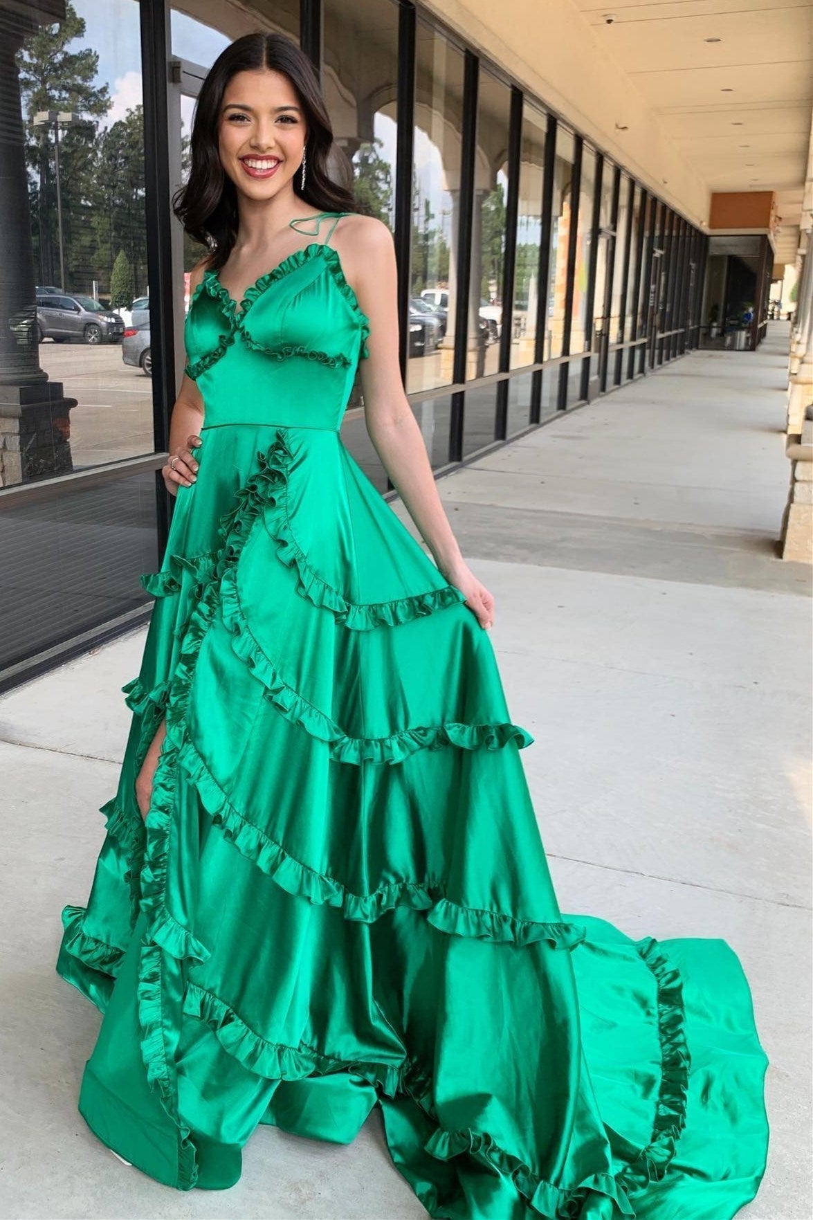 A-Line Green V-Neck Backless Ruffle Prom Dresses with Slit