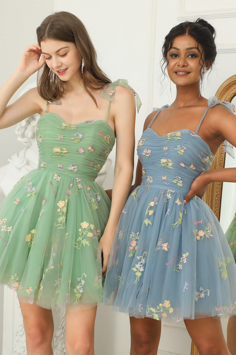 Sweetheart Champagne Short Homecoming Dress with Embroidery