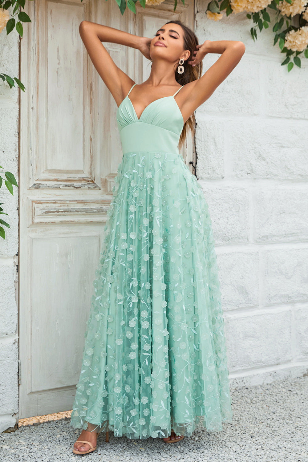 Charming A Line Spaghetti Straps Green Long Bridesmaid Dress with Appliques