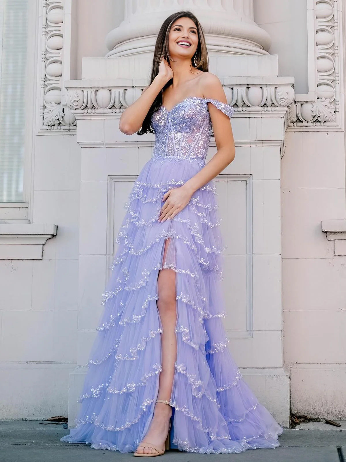 Scout | A-Line Sweetheart Champagne Tulle Prom Dresses with Appliques