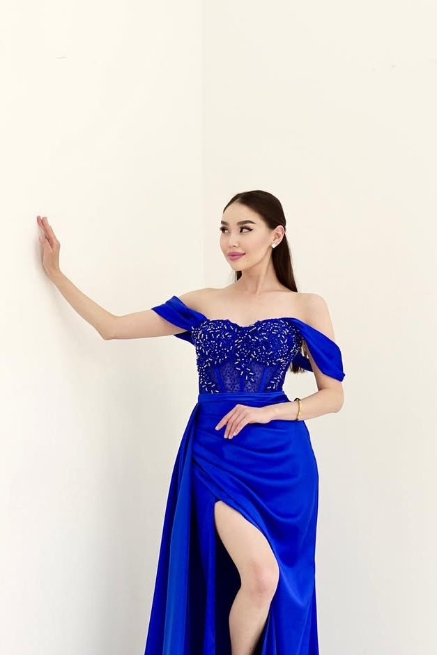 edgynewlook Charming Royal Blue Satin Off the Shoulder Strapless Split Prom Dress with Beadings