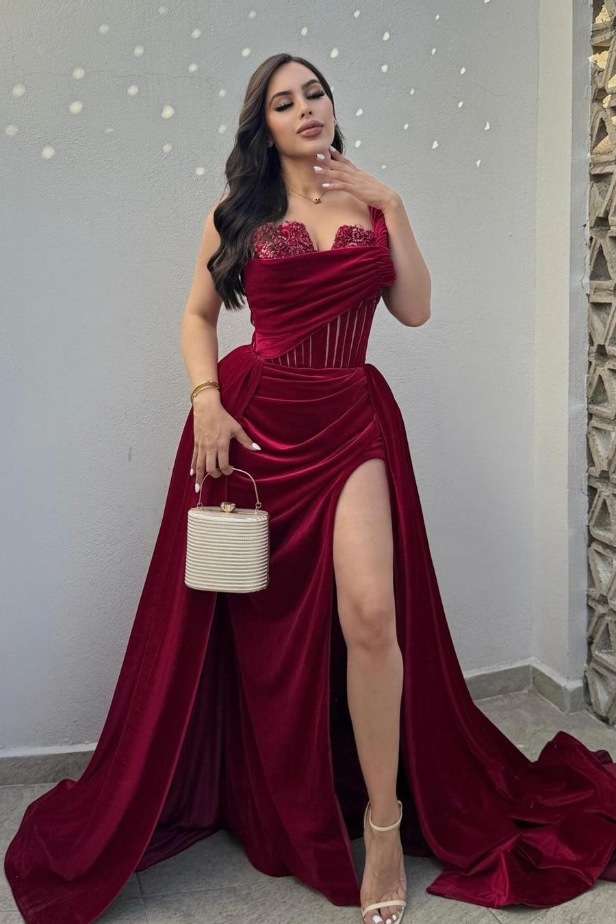 edgynewlook Glamorous Red Velvet One Shoulder Sleeveless Long Pleated Prom Dress with Split