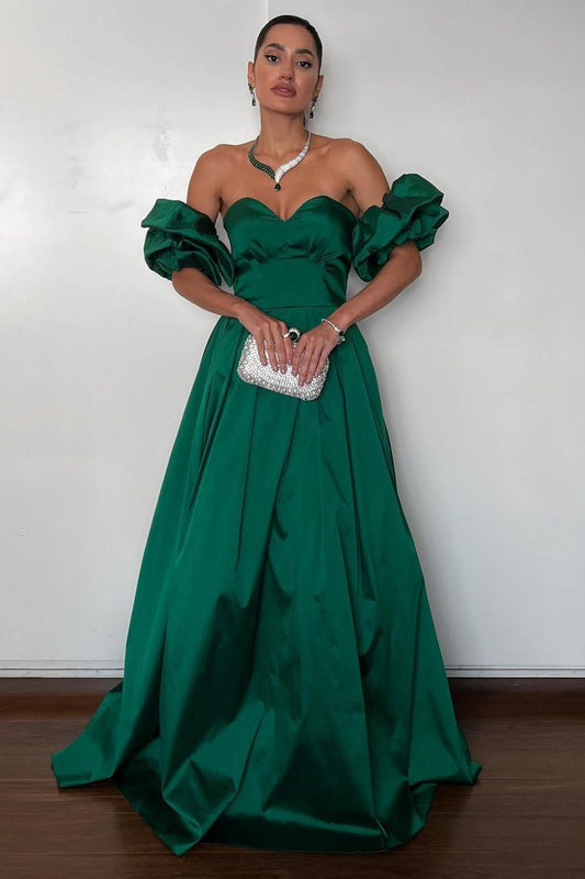 edgynewlook Charming Dark Green Satin Sweetheart Strapless Pleated Long Prom Dress with Ruffles