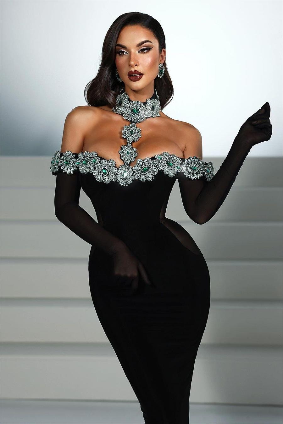 edgynewlook Charming Black Satin Long Sleeves Off the Shoulder Prom Dress with Beadings