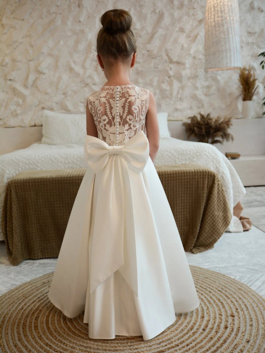 A-Line/Princess Round Neck Sleeveless Appliques Flower Girl Dresses with Pearl & Bow