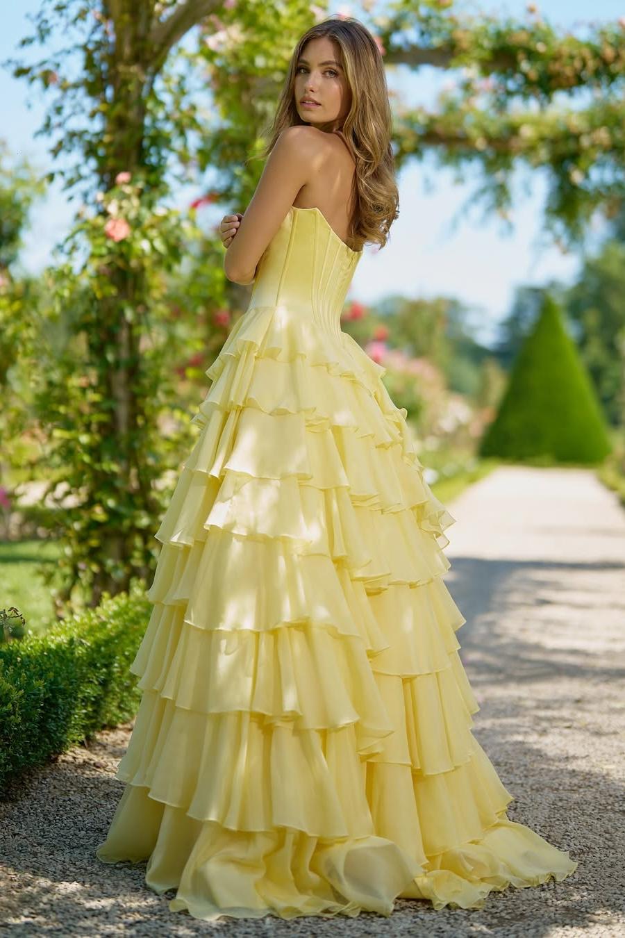 edgynewlook Elegant Daffodil Chiffon Strapless Sleeveless Applique Prom Dress with Ruffles