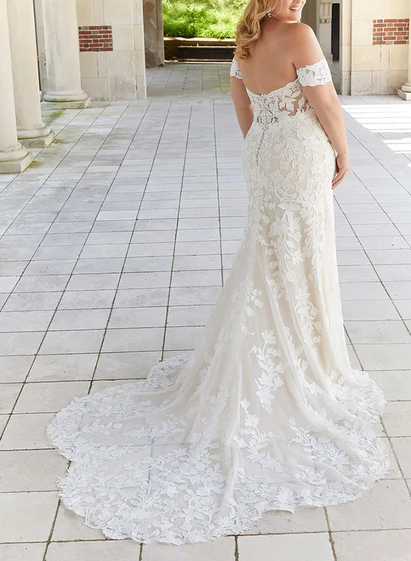 Trumpet/Mermaid Off-the-Shoulder Plus Size Lace Wedding Dress with Applique