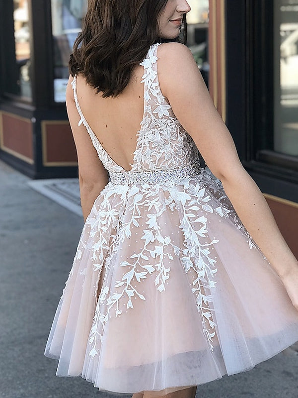 A-Line V-Neck Sleeveless Tulle Homecoming Dresses with Appliques