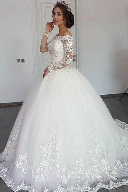 Ball Gown Strapless Portrait Floor Length Tulle Crochet Flower Wedding Dress