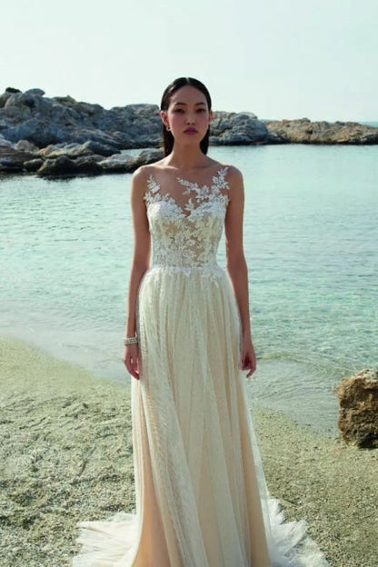 Boho Long A-line Tulle Sleeveless Wedding Dresses With Lace