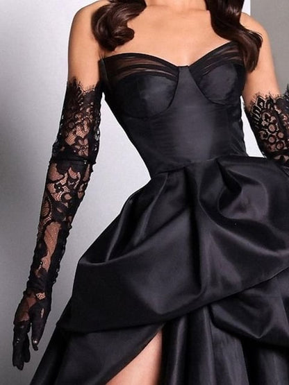 A-Line/Princess Strapless Sleeveless Court Train Evening Dresses with Slit