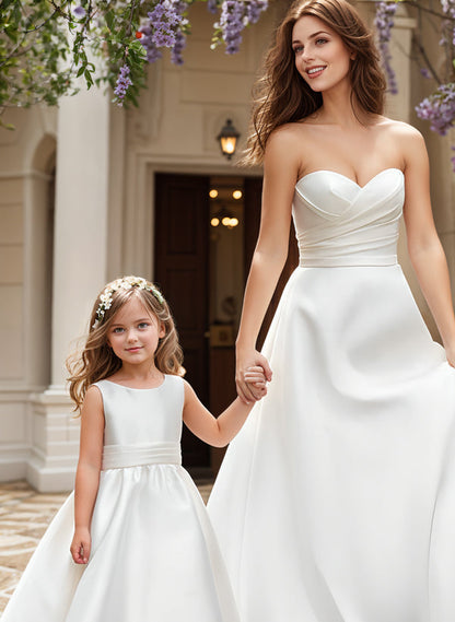 A-Line/Princess Satin Flower Girl Dresses with Bowknot