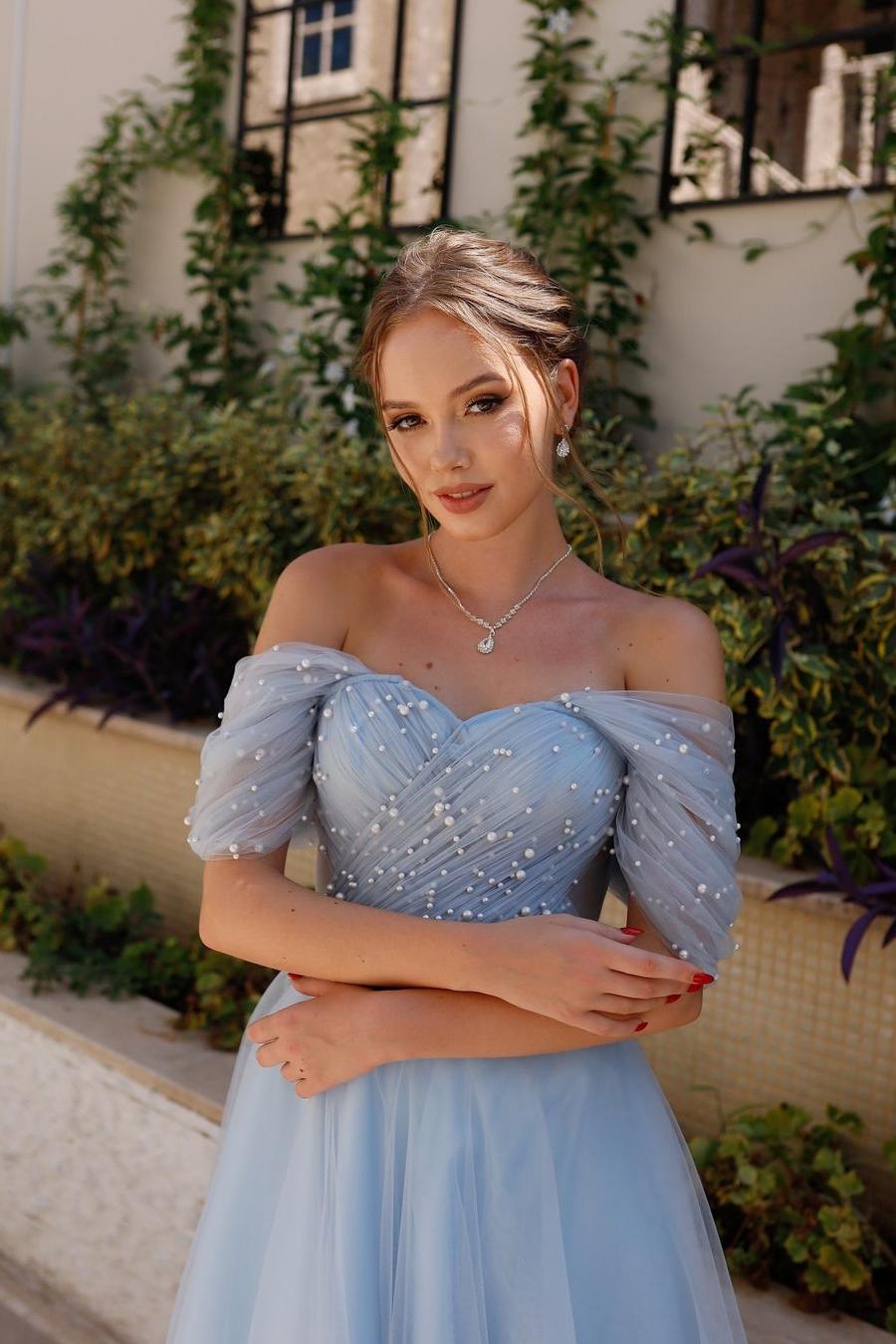 edgynewlook Stunning Sky Blue Tulle Strapless Off the Shoulder A Line Prom Dress with Beadings