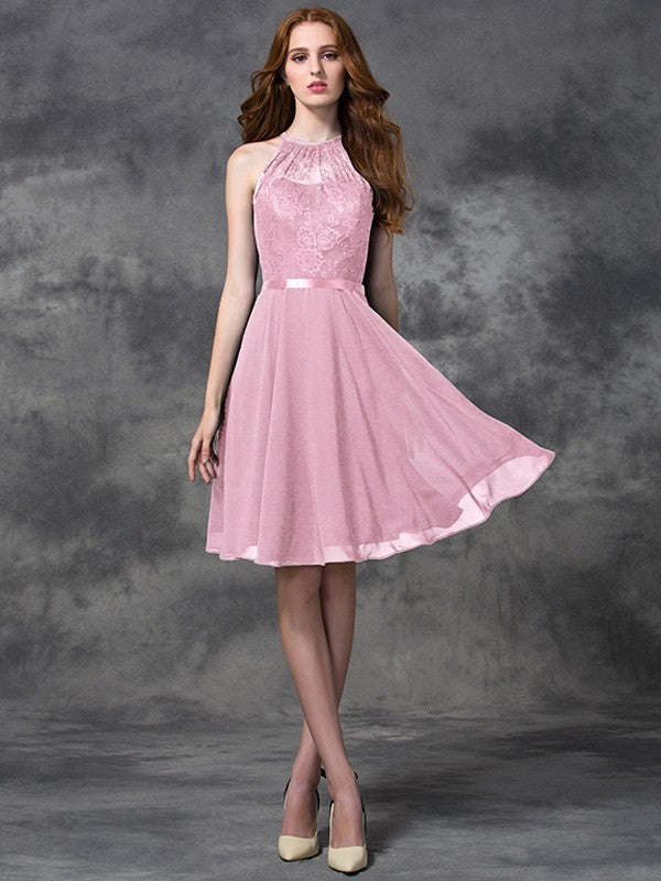 Charming Halter Lace Sleeveless Short Chiffon Bridesmaid Dresses