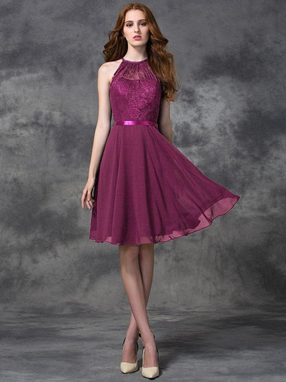 Charming Halter Lace Sleeveless Short Chiffon Bridesmaid Dresses