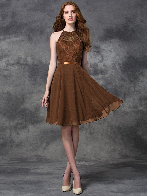 Charming Halter Lace Sleeveless Short Chiffon Bridesmaid Dresses