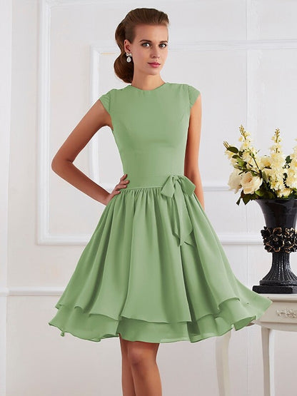 Charming High Neck Sleeveless Sash/Ribbon/Belt Short Chiffon Bridesmaid Dresses