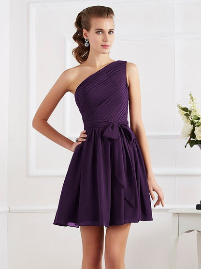 Charming Pleats One Shoulder Sleeveless Short Chiffon Bridesmaid Dresses