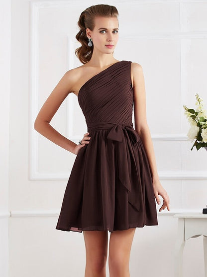 Charming Pleats One Shoulder Sleeveless Short Chiffon Bridesmaid Dresses