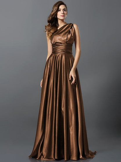 Charming Pleats Sleeveless Long Bridesmaid Dresses