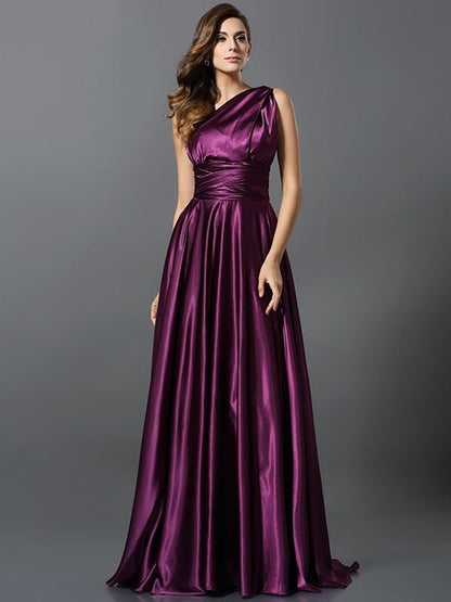 Charming Pleats Sleeveless Long Bridesmaid Dresses