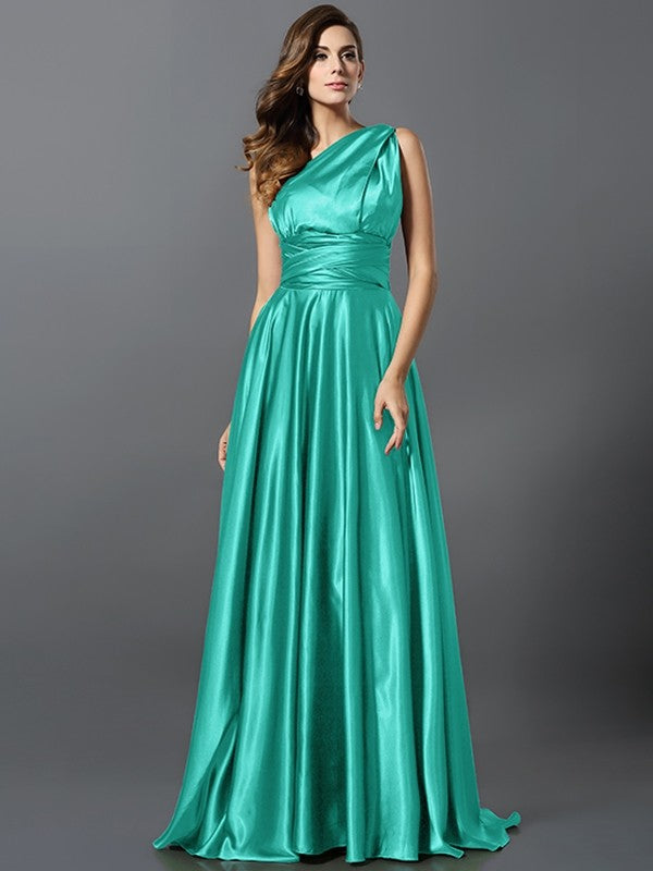 Charming Pleats Sleeveless Long Bridesmaid Dresses