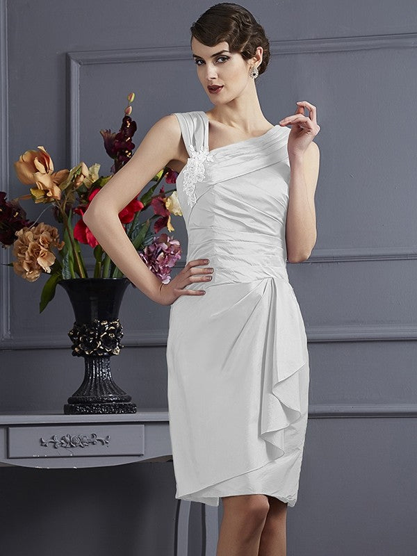 Charming Sleeveless Applique Short Taffeta Bridesmaid Dresses