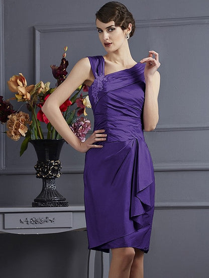 Charming Sleeveless Applique Short Taffeta Bridesmaid Dresses