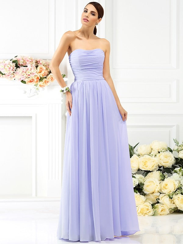 Charming Strapless Pleats Sleeveless Long Chiffon Bridesmaid Dresses