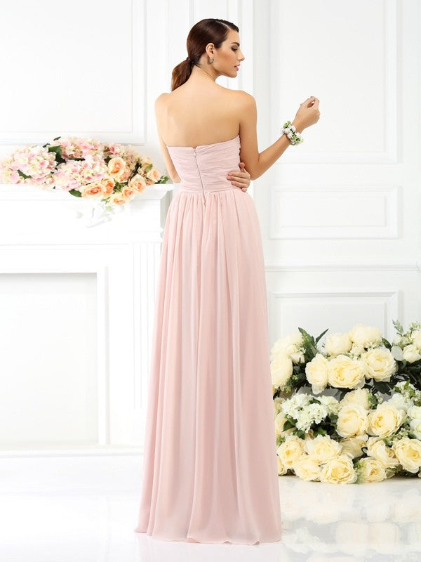 Charming Strapless Pleats Sleeveless Long Chiffon Bridesmaid Dresses