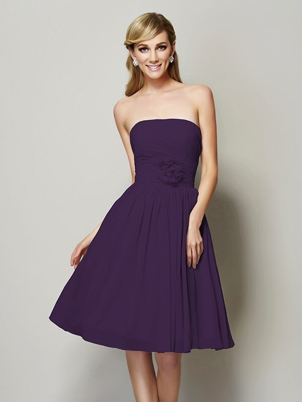 Charming Strapless Sleeveless Hand-Made Flower Short Chiffon Bridesmaid Dresses