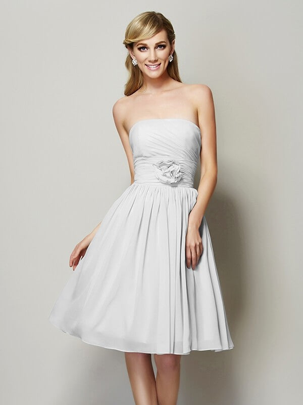 Charming Strapless Sleeveless Hand-Made Flower Short Chiffon Bridesmaid Dresses