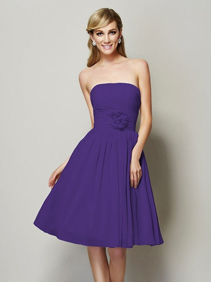 Charming Strapless Sleeveless Hand-Made Flower Short Chiffon Bridesmaid Dresses