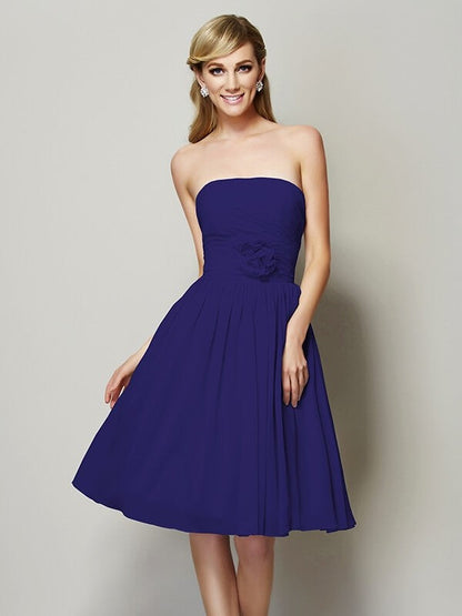 Charming Strapless Sleeveless Hand-Made Flower Short Chiffon Bridesmaid Dresses