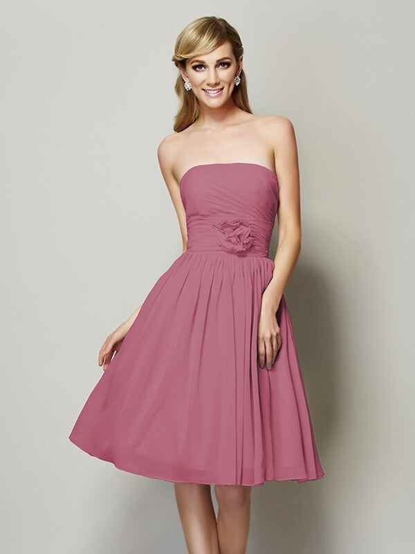 Charming Strapless Sleeveless Hand-Made Flower Short Chiffon Bridesmaid Dresses