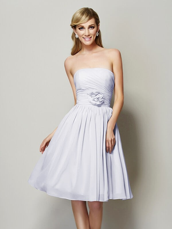 Charming Strapless Sleeveless Hand-Made Flower Short Chiffon Bridesmaid Dresses