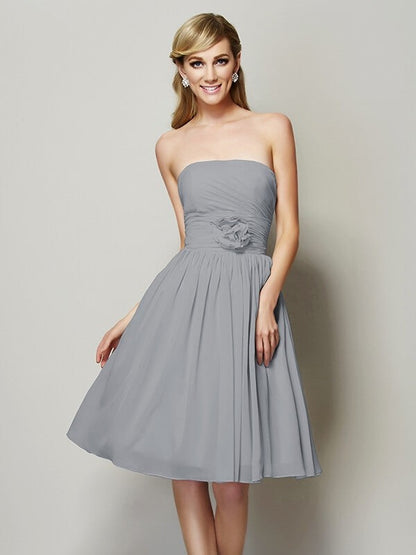 Charming Strapless Sleeveless Hand-Made Flower Short Chiffon Bridesmaid Dresses