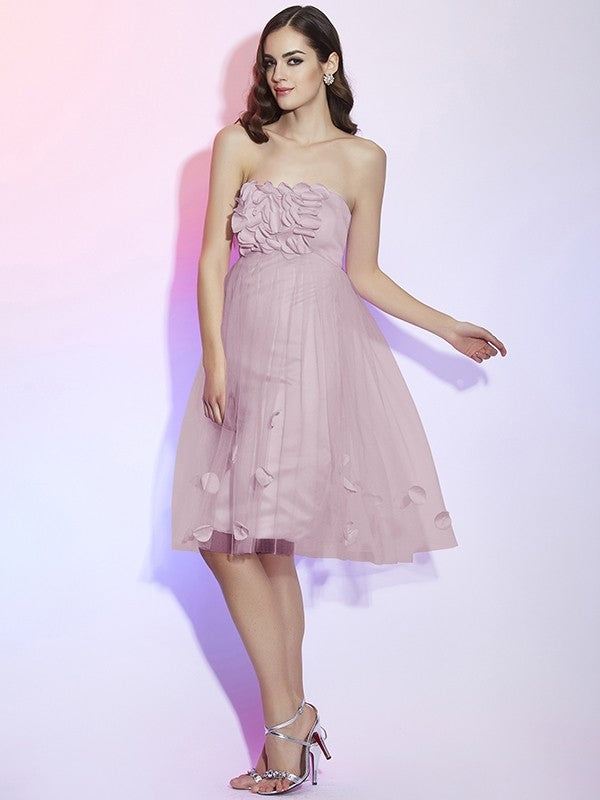 Charming Strapless Sleeveless Hand-Made Flower Short Net Bridesmaid Dresses