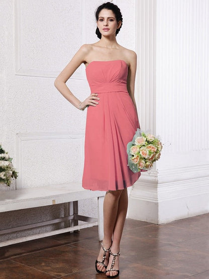 Charming Strapless Sleeveless Pleats Short Chiffon Bridesmaid Dresses