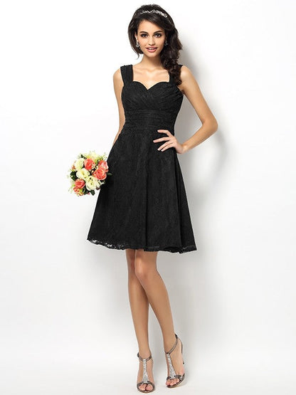 Charming Straps Lace Sleeveless Short Bridesmaid Dresses