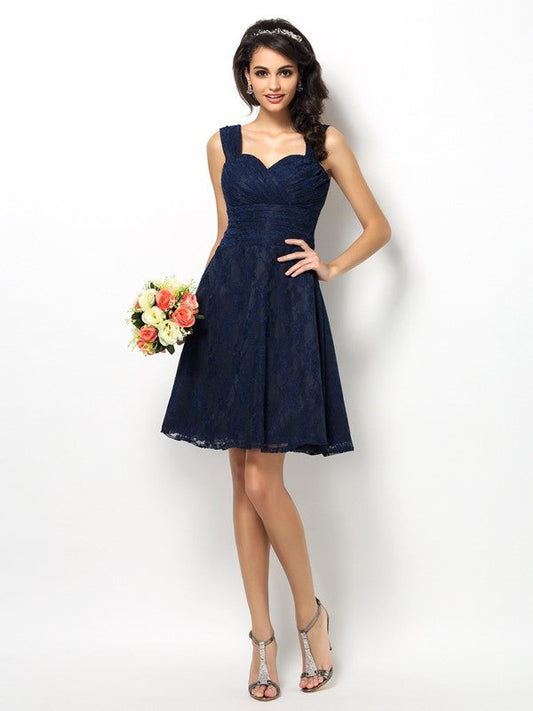 Charming Straps Lace Sleeveless Short Bridesmaid Dresses