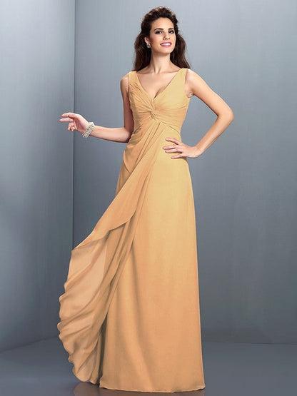 Charming Straps Pleats Sleeveless Long Chiffon Bridesmaid Dresses