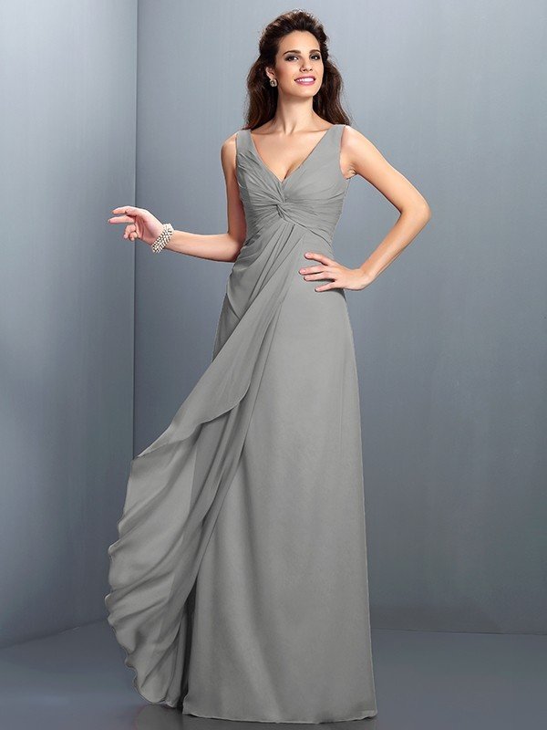 Charming Straps Pleats Sleeveless Long Chiffon Bridesmaid Dresses