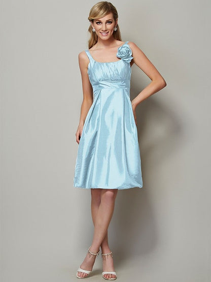 Charming Straps Sleeveless Pleats Short Taffeta Bridesmaid Dresses