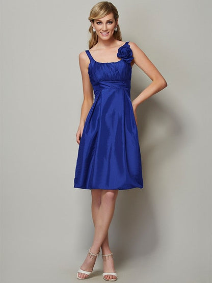 Charming Straps Sleeveless Pleats Short Taffeta Bridesmaid Dresses