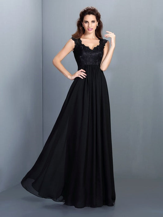 Chic Lace Sleeveless Long Chiffon Bridesmaid Dresses