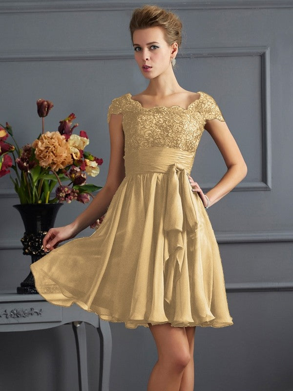 Chic Short Sleeves Lace Short Chiffon Bridesmaid Dresses