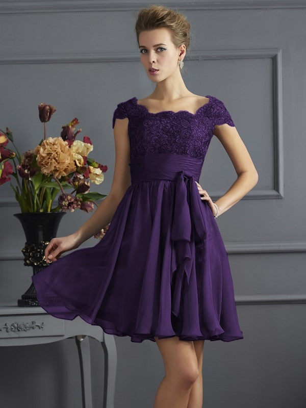 Chic Short Sleeves Lace Short Chiffon Bridesmaid Dresses