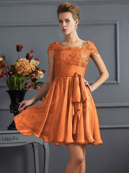 Chic Short Sleeves Lace Short Chiffon Bridesmaid Dresses